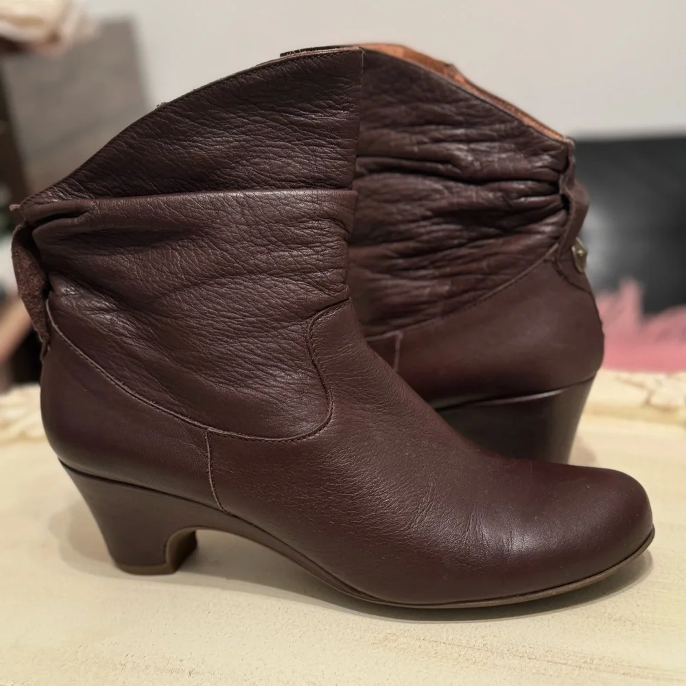 Eric Michael Women's  Julia Ankle Boot | Size 41